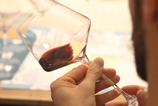 Il freddo &egrave; arrivato! E' tempo di tornare ad assaporare grandi vini rossi da ogni angolo d'Europa!