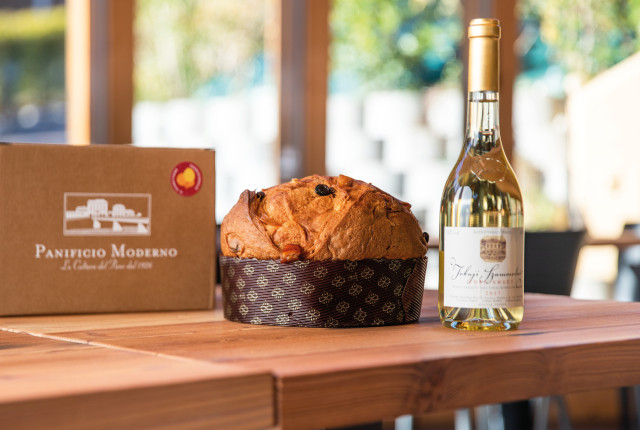 I Panettoni Artigianali di Panificio Moderno e i vini di Enovely! Un connubio di artigianalità e passione per le vostre feste!