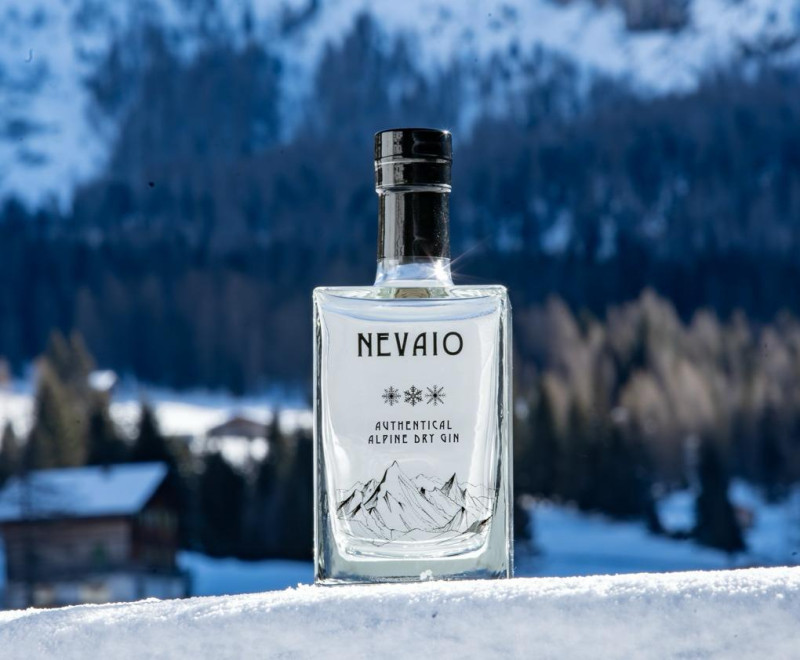 Nevaio Gin London Dry 45&deg; 70CL Astucciato
